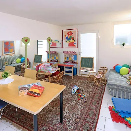 Sonneck Aparthotel 3*